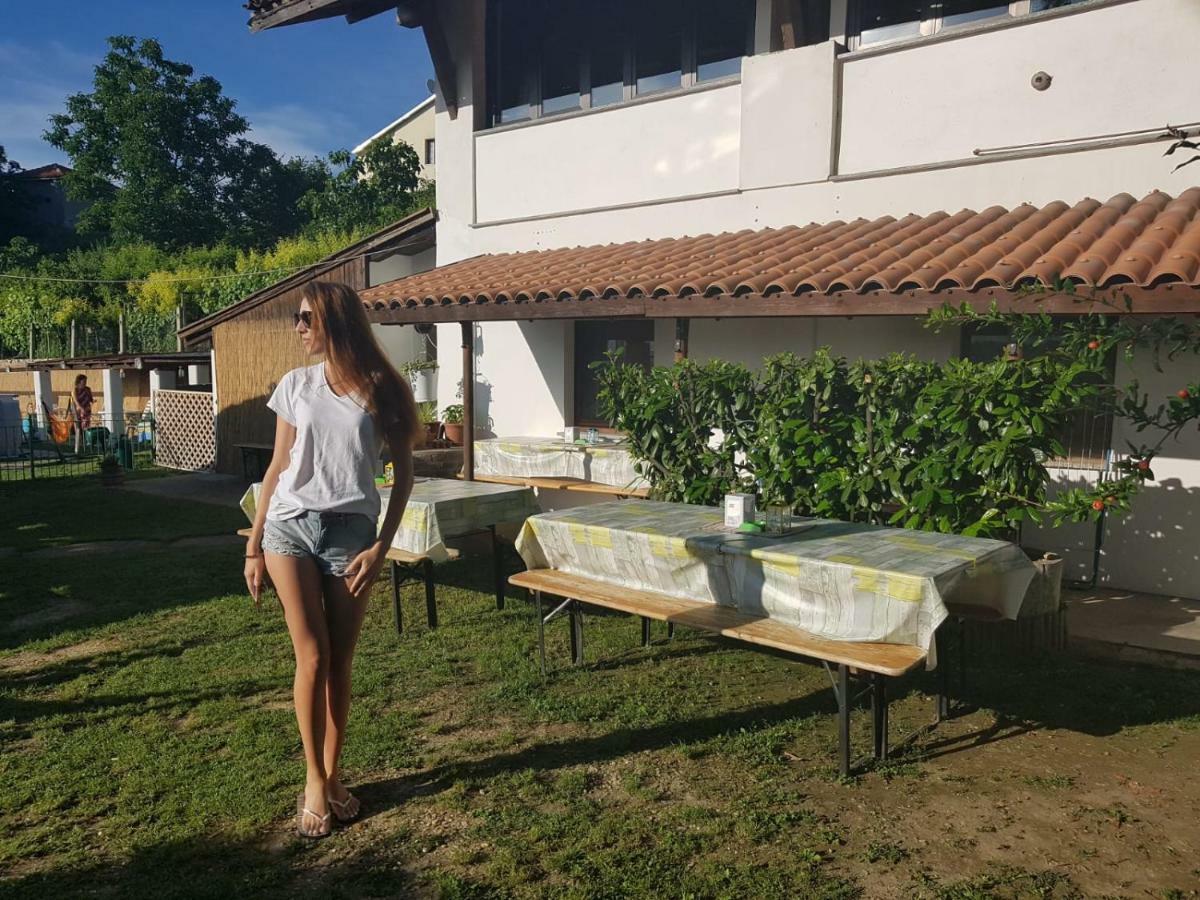 La Terrazza Mombarone Vendégház Asti Kültér fotó
